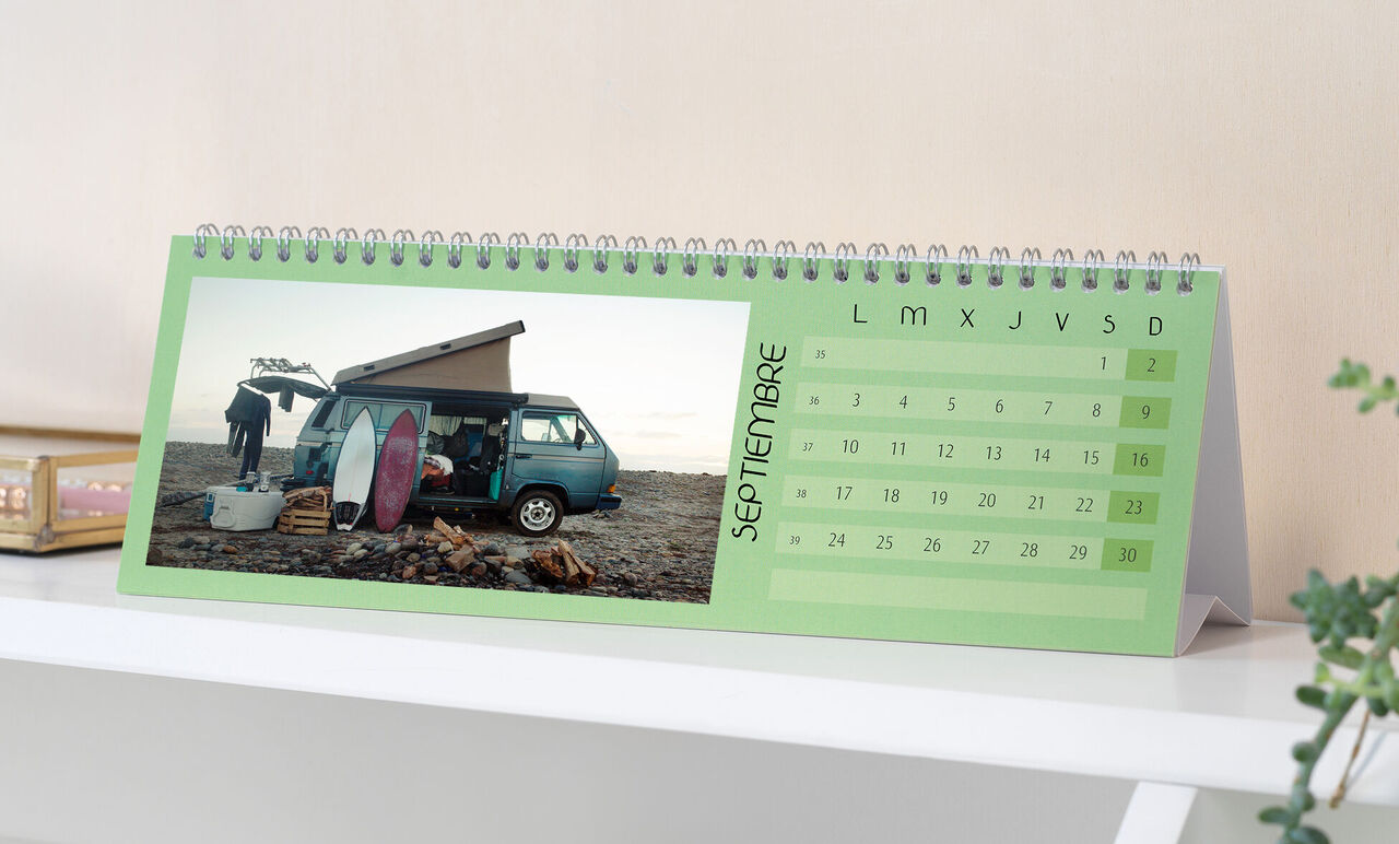 Calendario personalizado de mesa horizontal con fotos 001