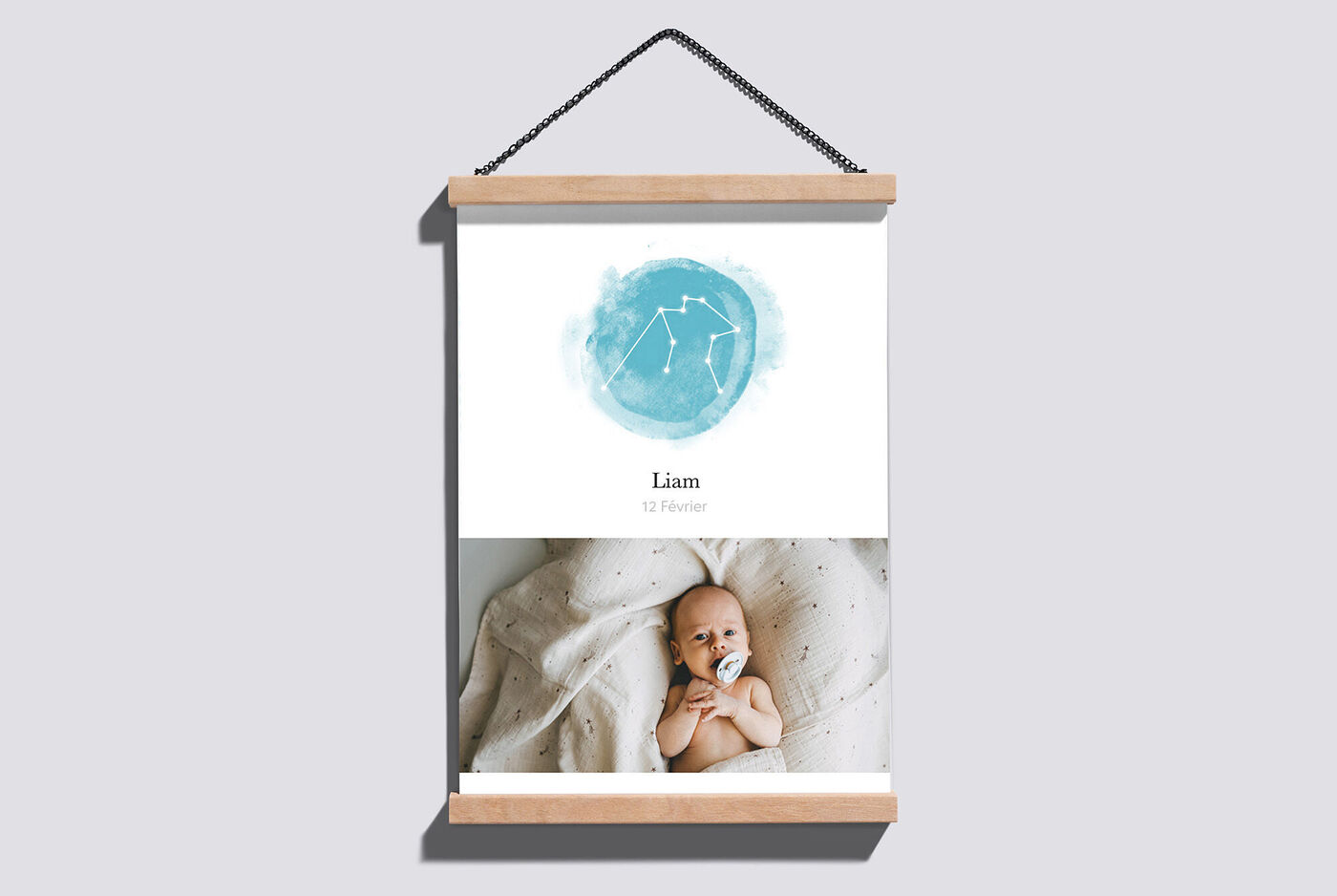 Poster con signo del zodiaco y soporte de madera. Añade tu foto y haz un regalo único.