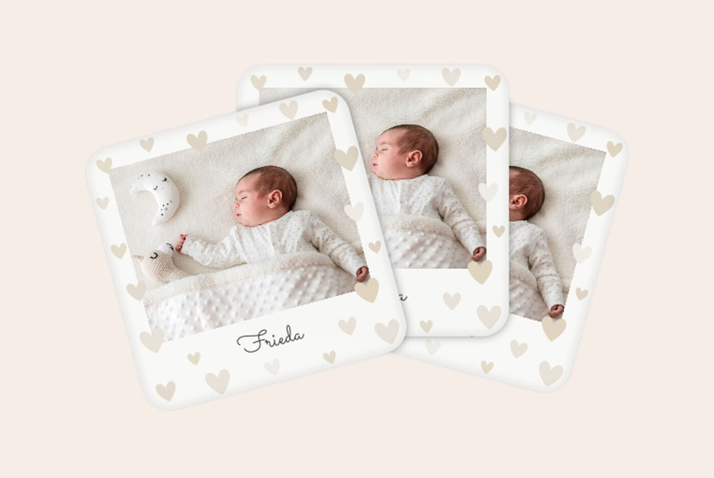 Plantilla creativa para imanes personalizados cuadrados estilo "Corazones Beige".