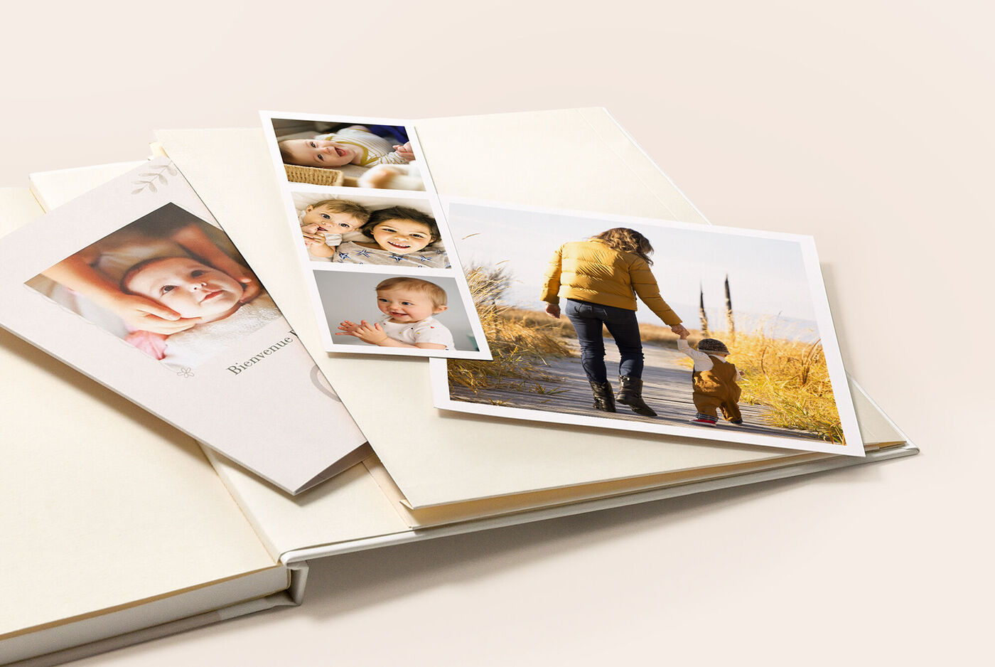 Compartimento de recuerdos para tu álbum de fotos. Guarda tus recuerdos en la parte de atrás del libro de fotos.