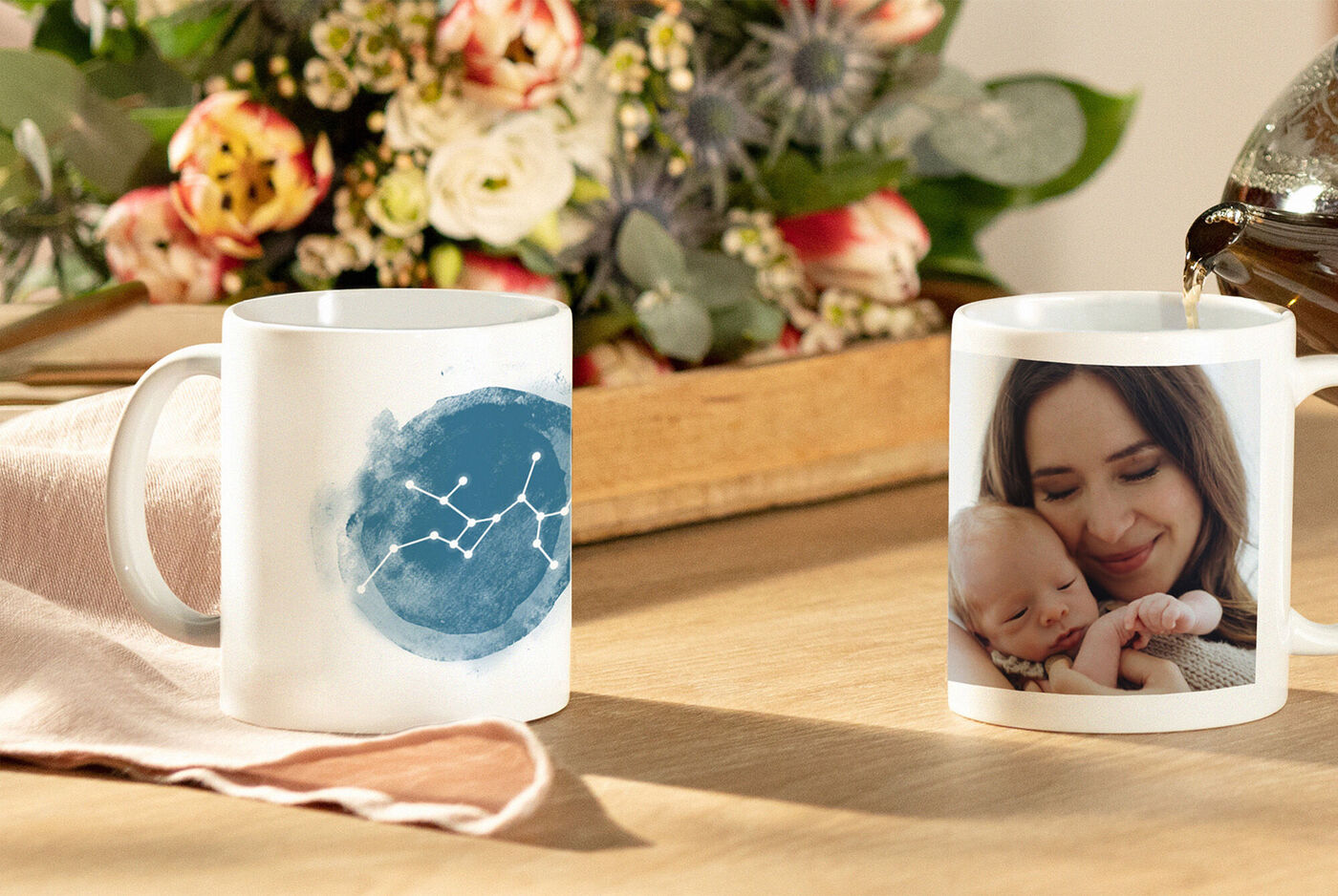 Taza personalizada con foto y el signo del zodiaco.