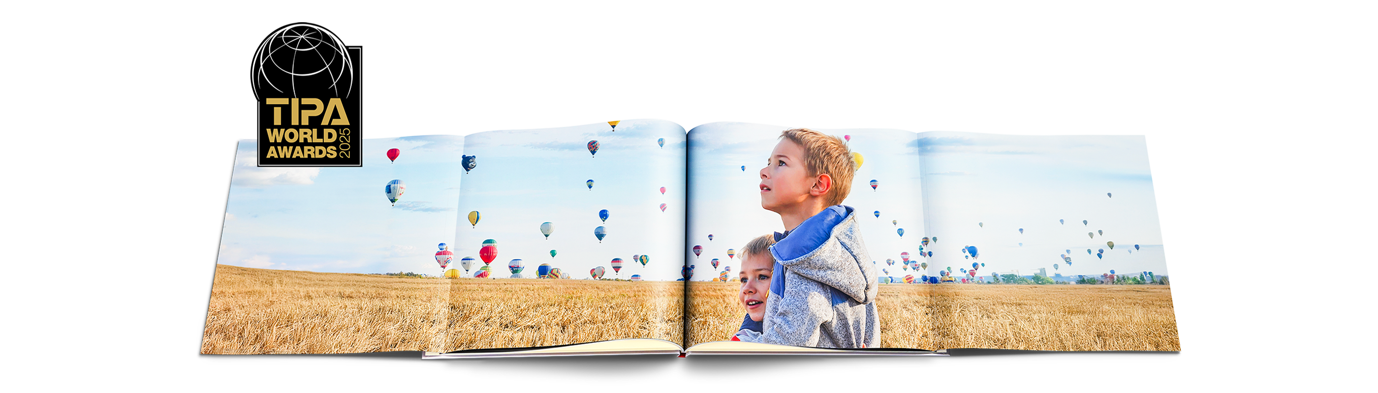 El álbum de fotos CEWE es elegido el mejor álbum de fotos del año 2025 gracias al desarrollo de su doble página panorámica