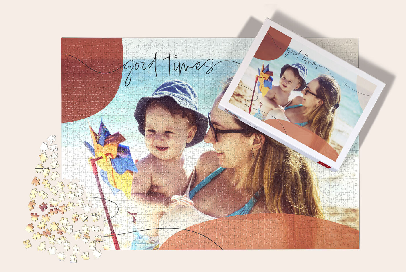 Puzzle personalizado con foto, 1500 piezas. El rompecabezas tiene una foto de una madre y su bebé en la playa.