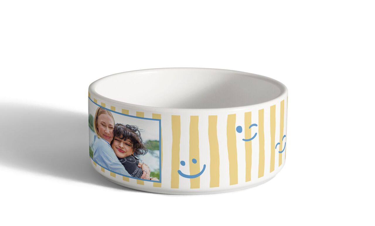 Cuenco personalizado con rayas amarillas y caritas sonrientes