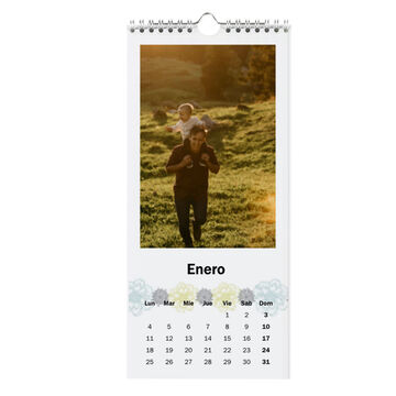 Padre lleva a su hijo en los hombros en el campo, hoja de calendario de enero
