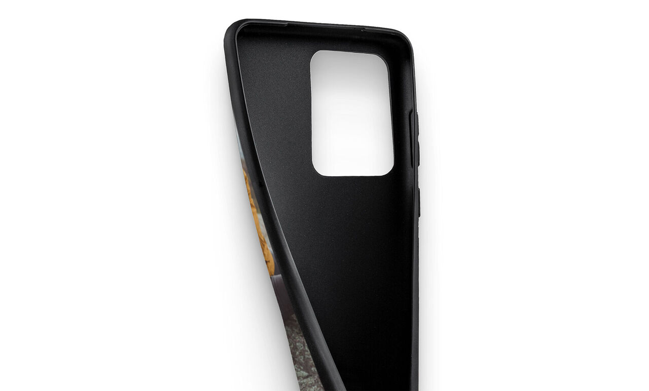 Funda de teléfono negra con diseño creativo
