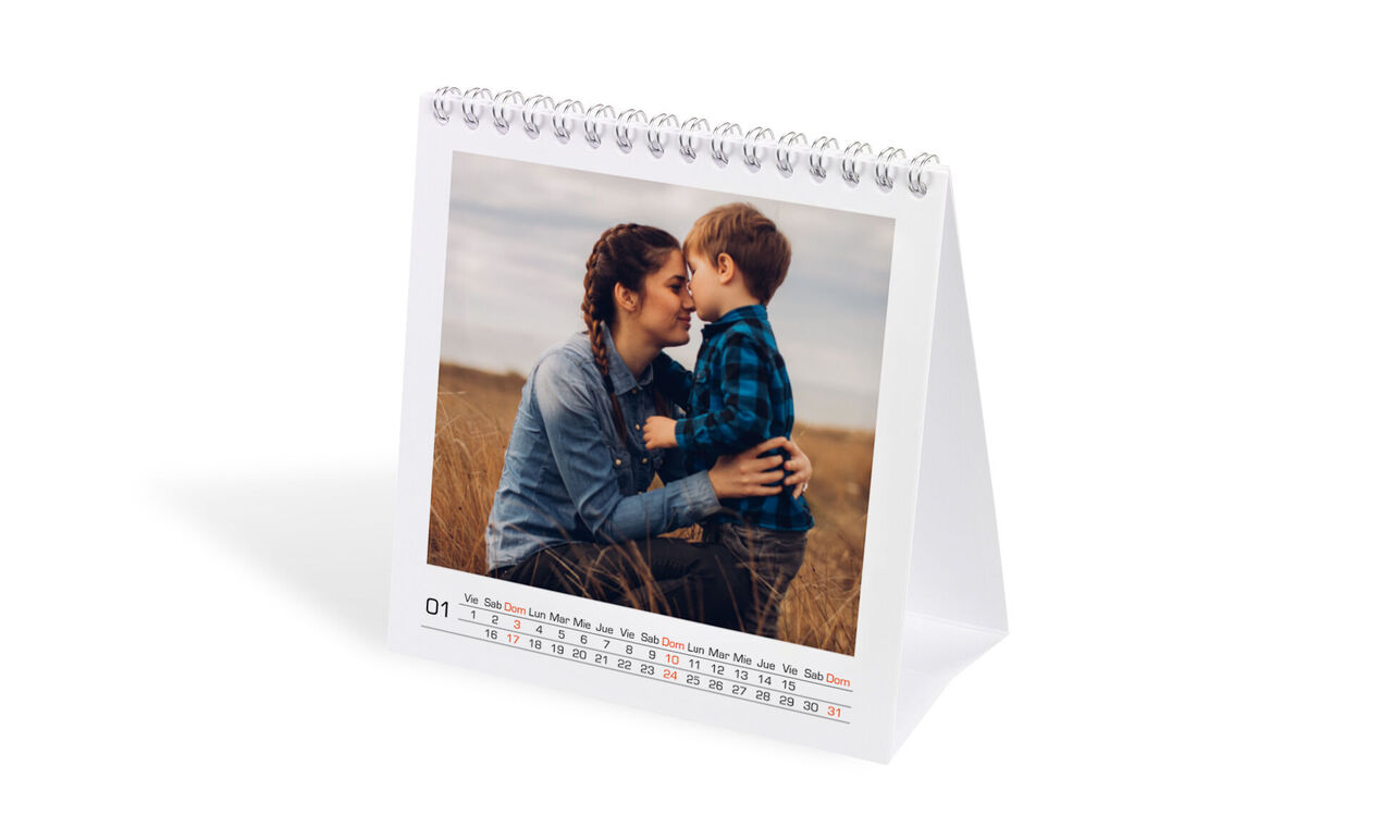 Calendario mesa cuadrado 002