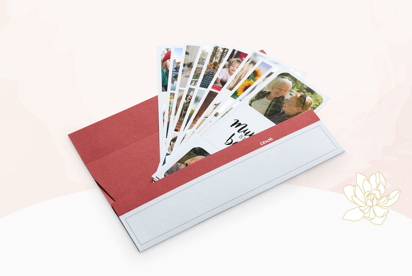 Envoltura roja con copias fotográficas de alta calidad que muestran recuerdos personales.