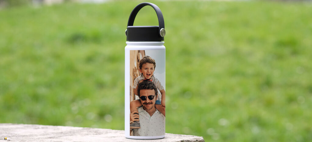 Maravillosa botella de bebida con foto personalizada.