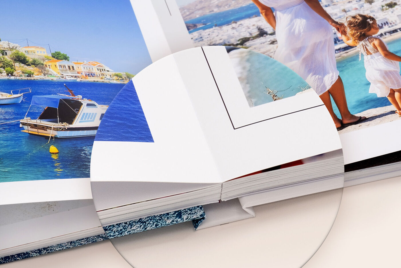 álbum digital con papel foto y apertura plana sin corte en el centro.
