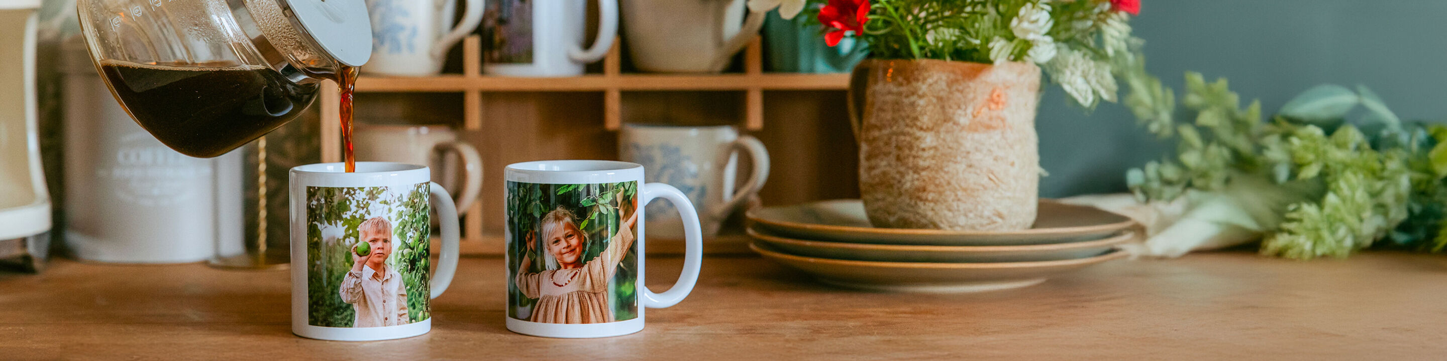 Tazas personalizadas con tus mejores fotos. El regalo ideal para tomar café por las mañanas disfrutando de tus mejores recuerdos.