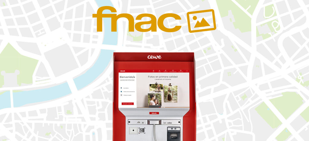 Estación de impresión de imágenes de autoservicio de CEWE con opciones en la pantalla.