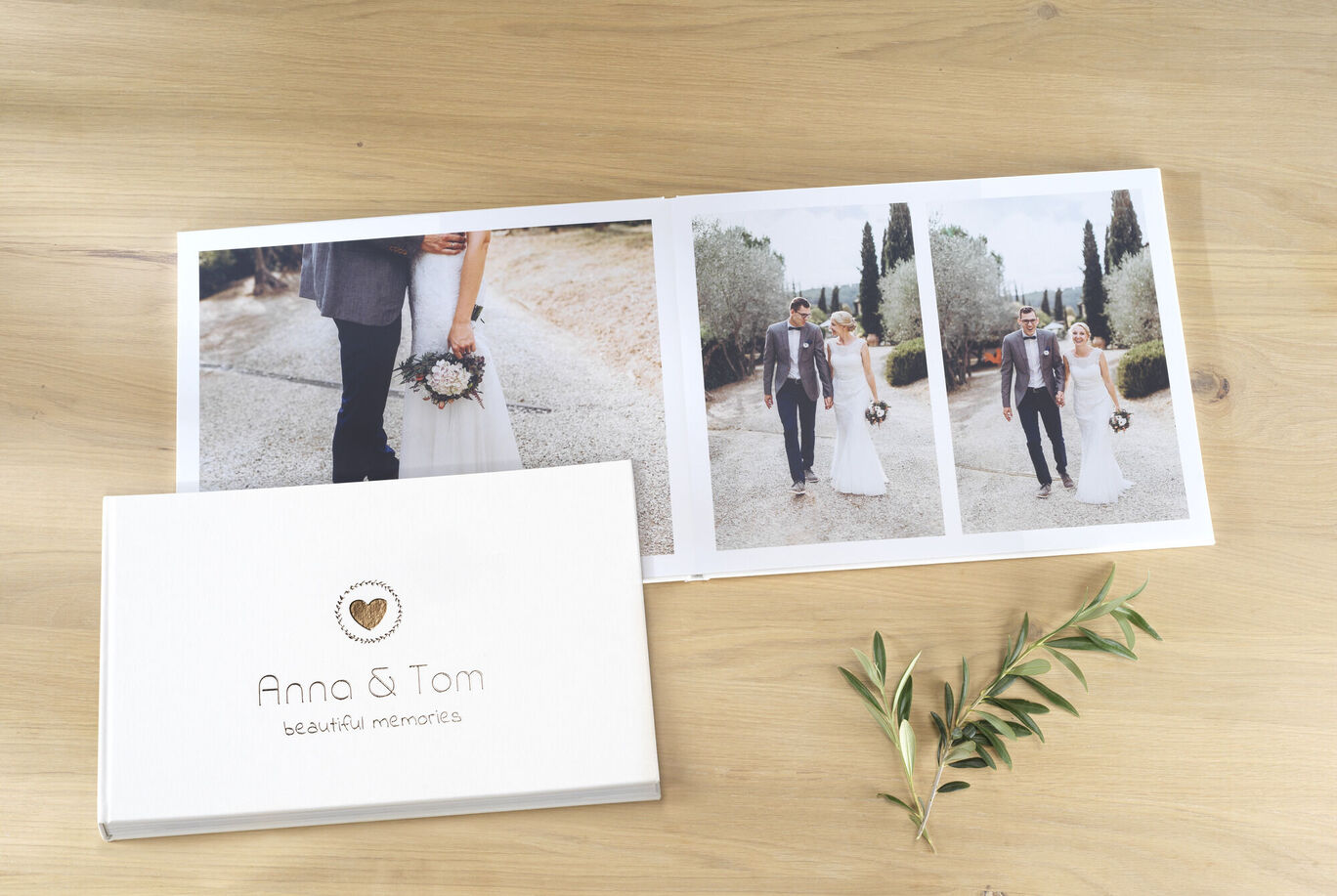 tapas de cuero y lino para un acabado de álbum de fotos totalmente profesional.