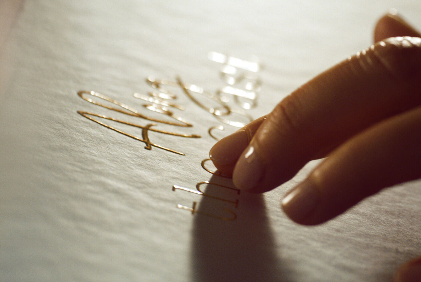 Efectos de relieve para los álbumes de fotos CEWE. Grabados con brillo y relieve para un álbum digital original y único.