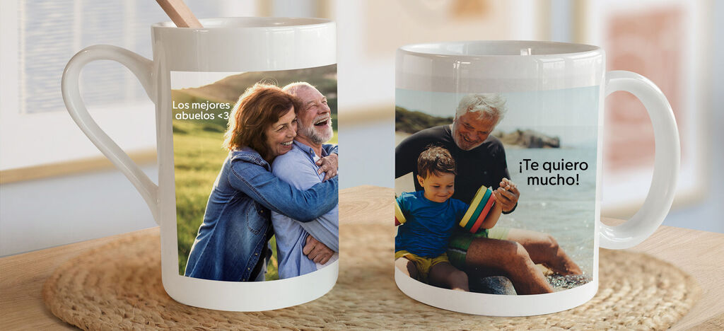 Dos tazas con imágenes de familias felices, una muestra un abrazo y la otra un mensaje amoroso.