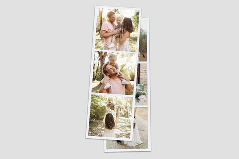 Familia disfruta momentos felices al aire libre, memorable en un álbum de fotos.