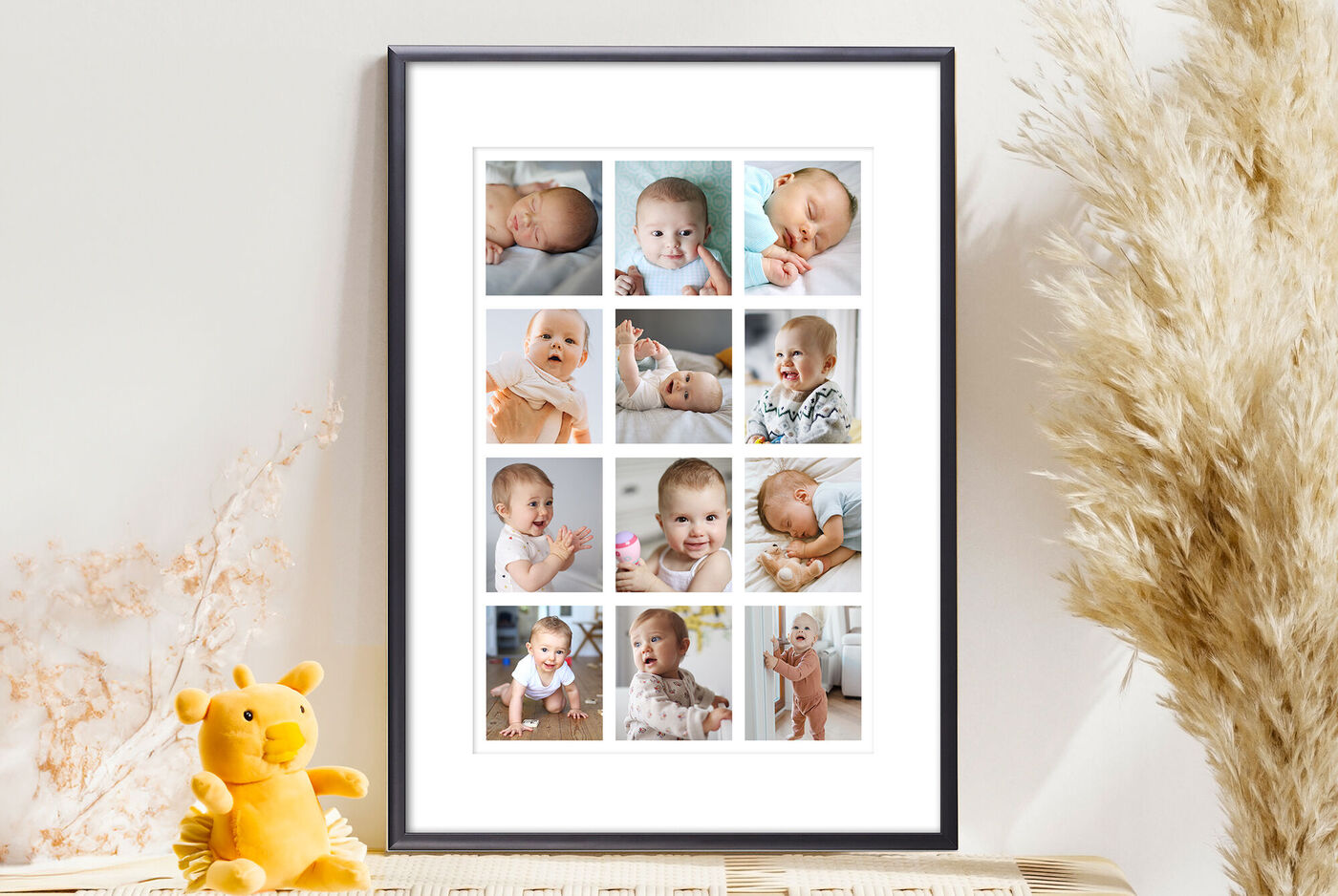 Collage enmarcado de fotos de bebés capturando momentos alegres.