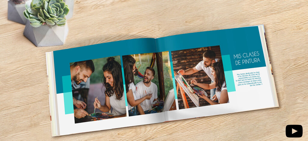 Un álbum abierto con fotos de clases de pintura.