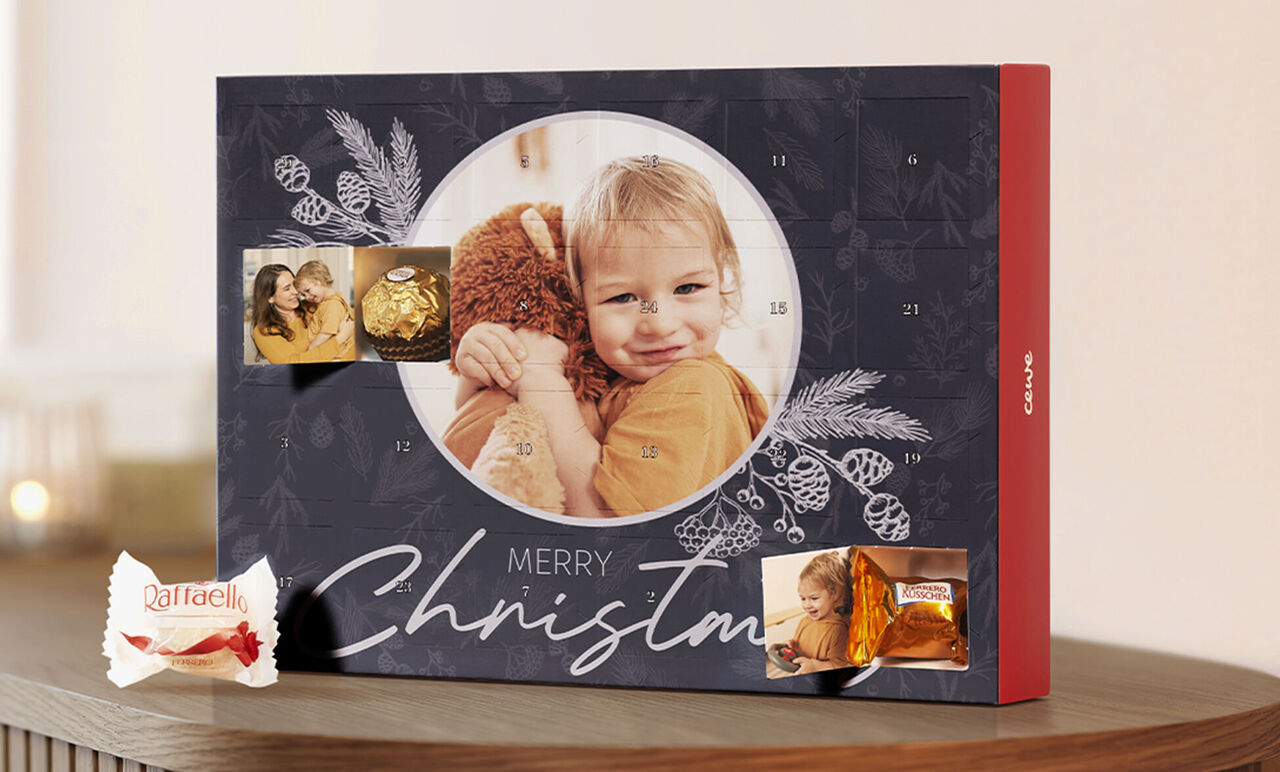 calendario de Adviento con bombones Ferrero y fotos personalizadas en cada ventana