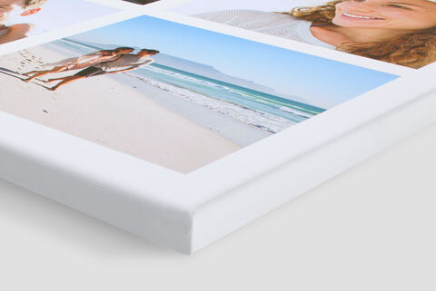 Vista detallada de un cuadro blanco con fotos familiares en la playa