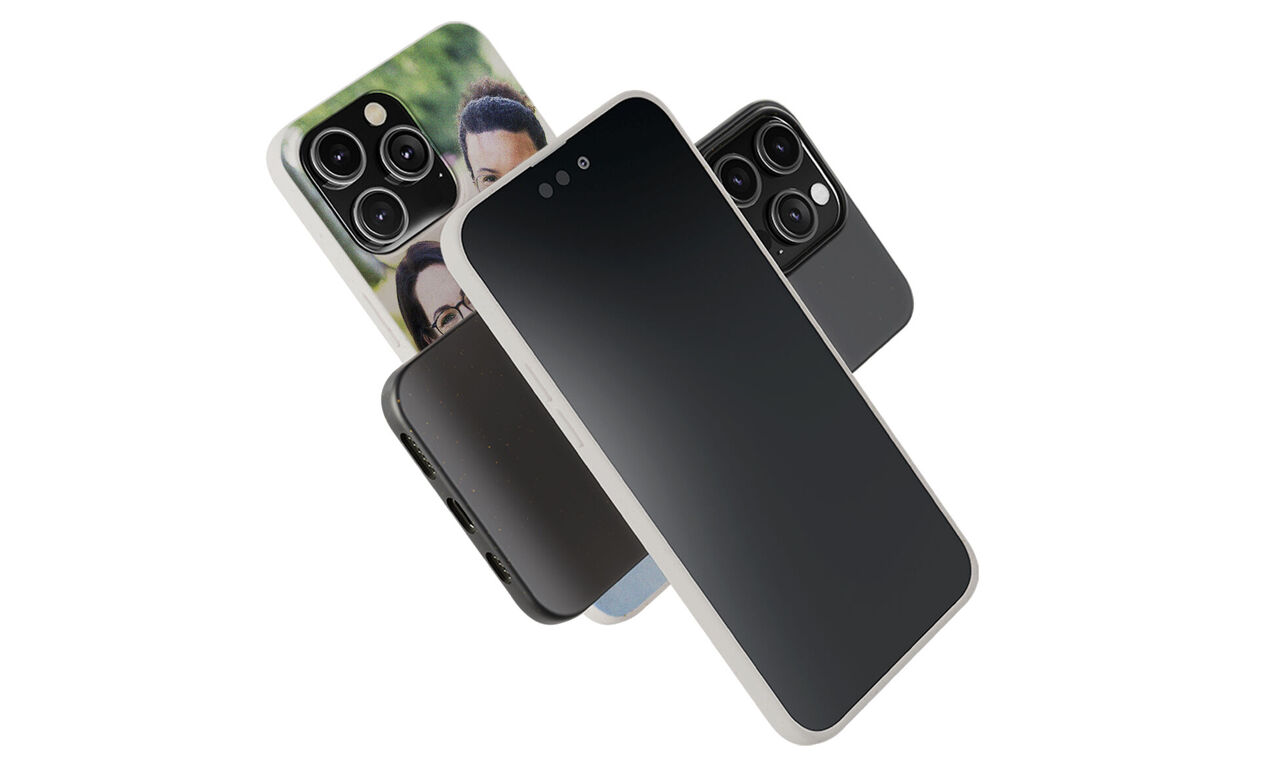 Varios smartphones, uno con un diseño fotográfico.