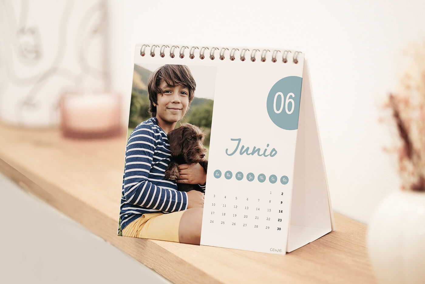 Calendario de mesa cuadrado 14x14cm personalizado
