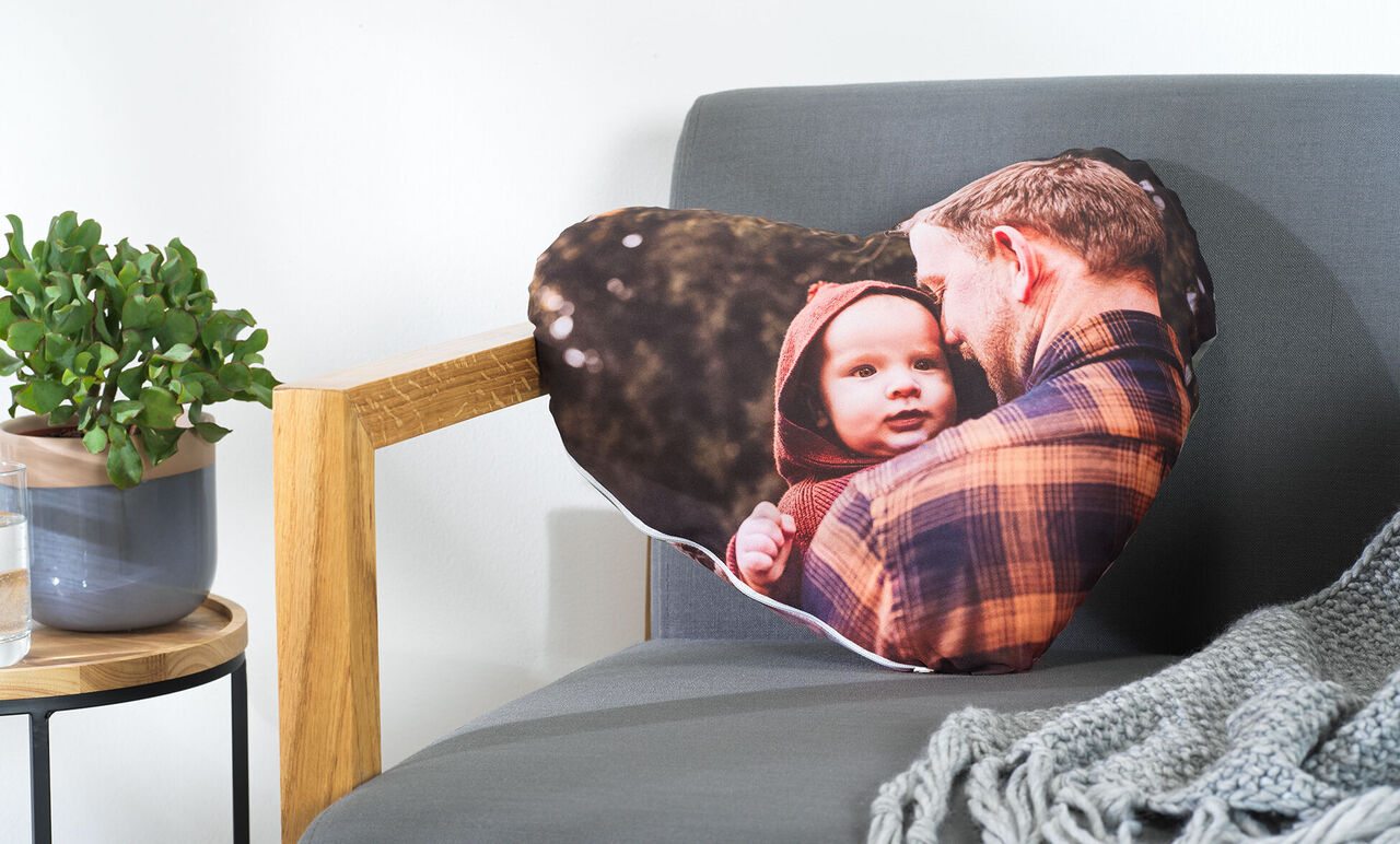 Cojín personalizado con fotos en forma de corazón 4