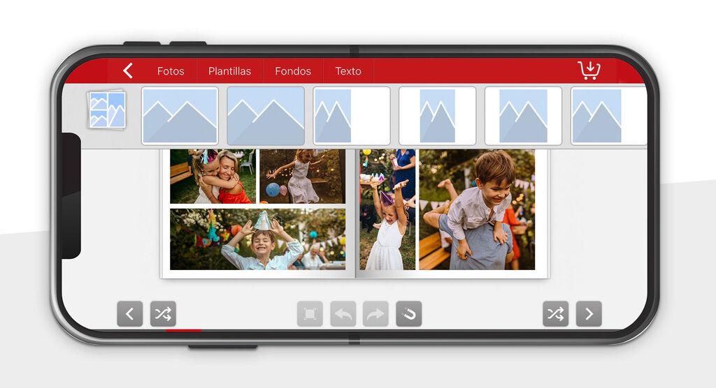 Cliente creando un libro de fotos CEWE con amigos y familia.